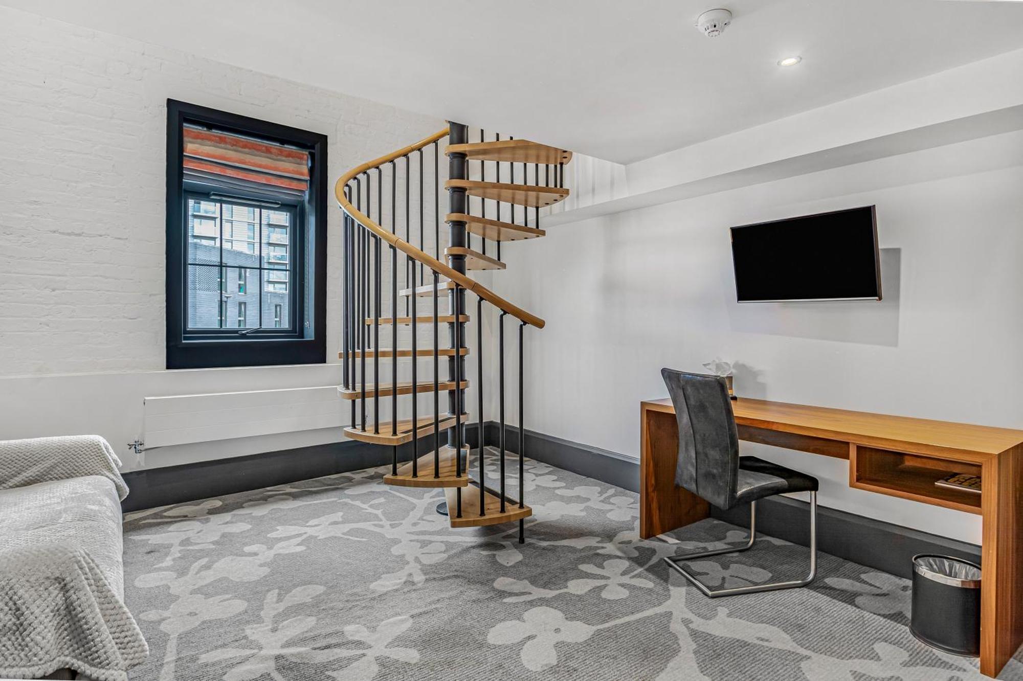 Large Double Room Mezzanine Room