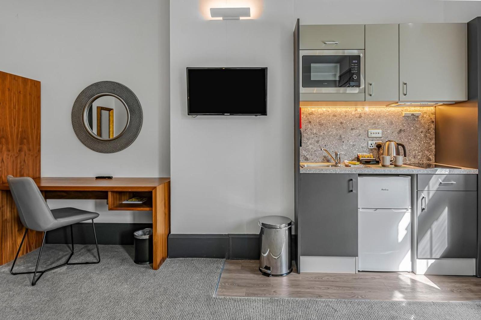 Deluxe Apartment